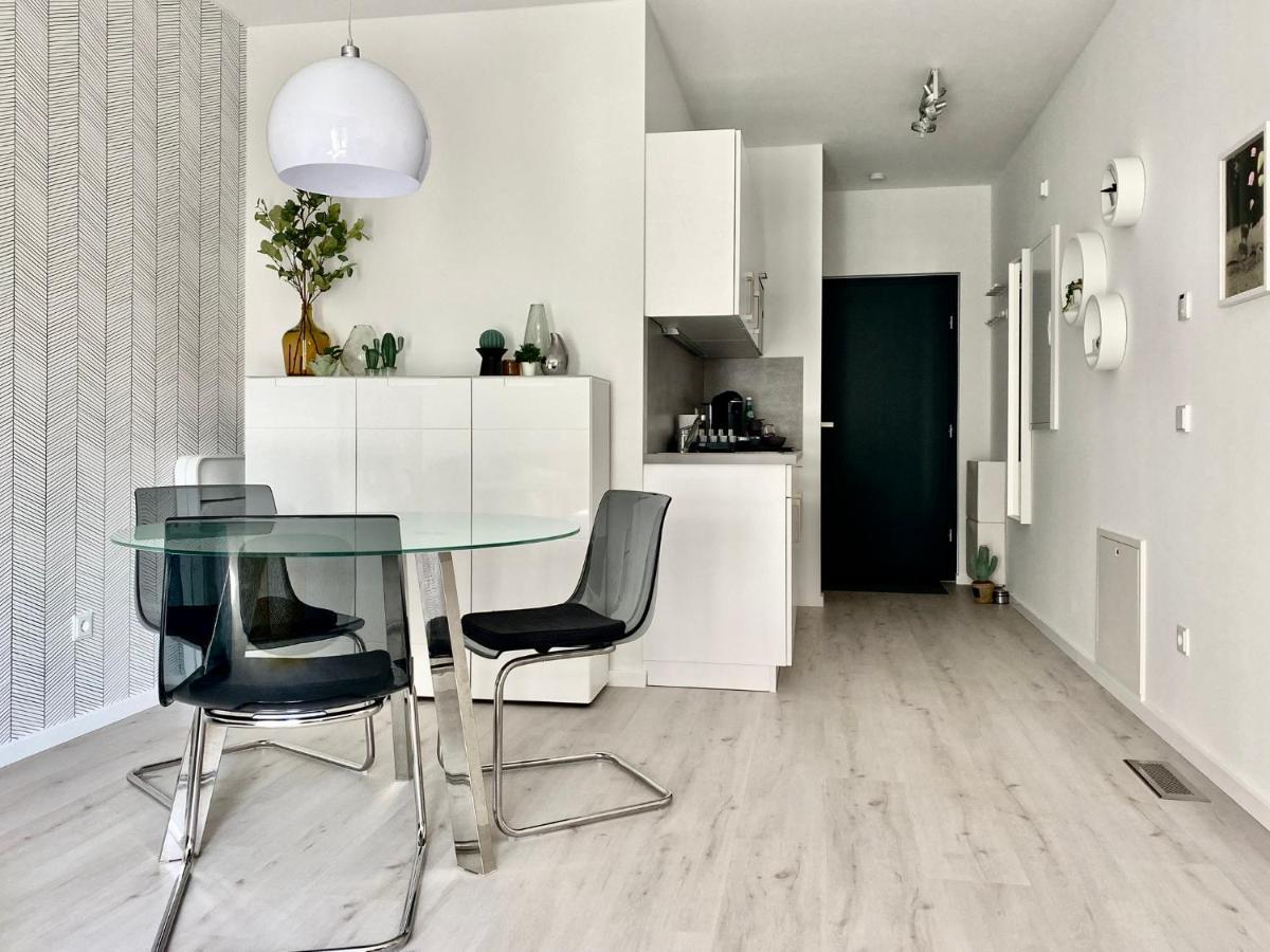 Modernes Apartment, Terrasse Und Garten Am Lilienthalpark Im Suedwesten Berlins المظهر الخارجي الصورة